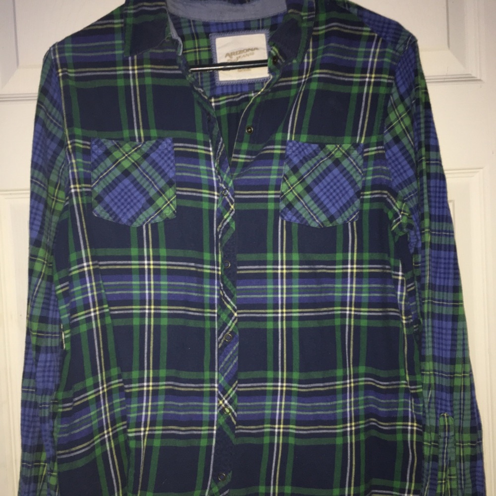 Arizona Jeans Co. brand flannel